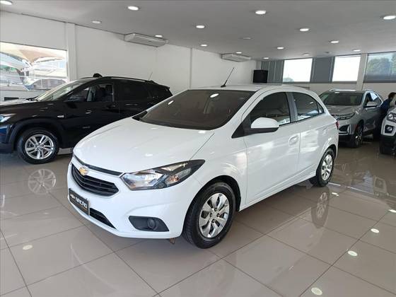 CHEVROLET ONIX 1.0 MPFI LT 8V FLEX 4P MANUAL CHEVROLET ONIX 1.0 MPFI LT 8V FLEX 4P MANUAL